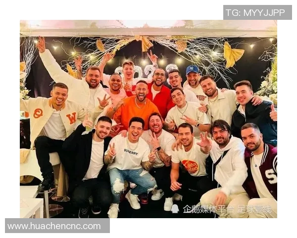 足球明星夜店狂欢夜照曝光引发粉丝热议与羡慕 足球明星夜店狂欢夜照曝光引发粉丝热议与羡慕